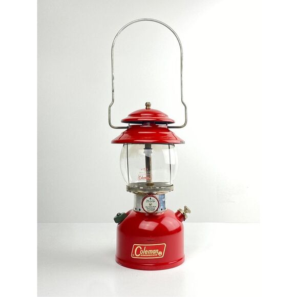 Vintage 1966 Red Coleman Single Mantle Lantern Model 200A w Orig. Box & Mantles - Picture 4 of 11